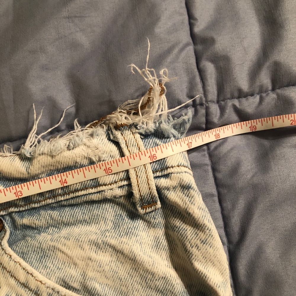 Vintage Levi’s orange tab acid wash cut off distressed jean shorts - Picture 8 of 13